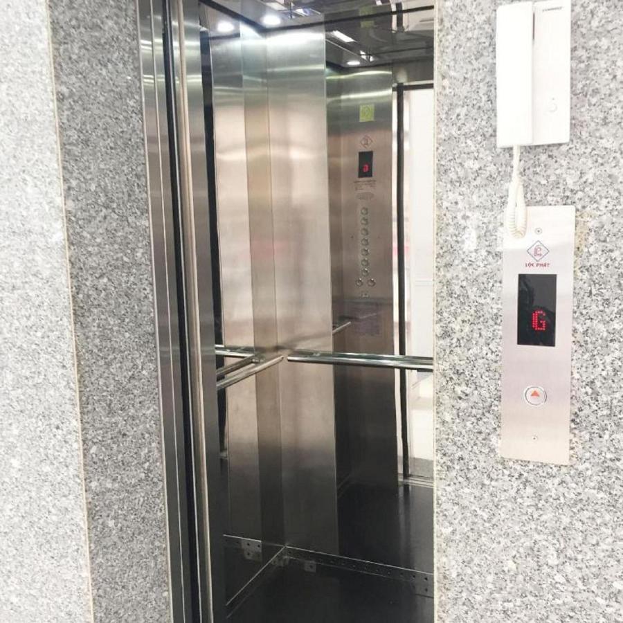 M-H Serviced Apartment Ho Chi Minh-stad Buitenkant foto