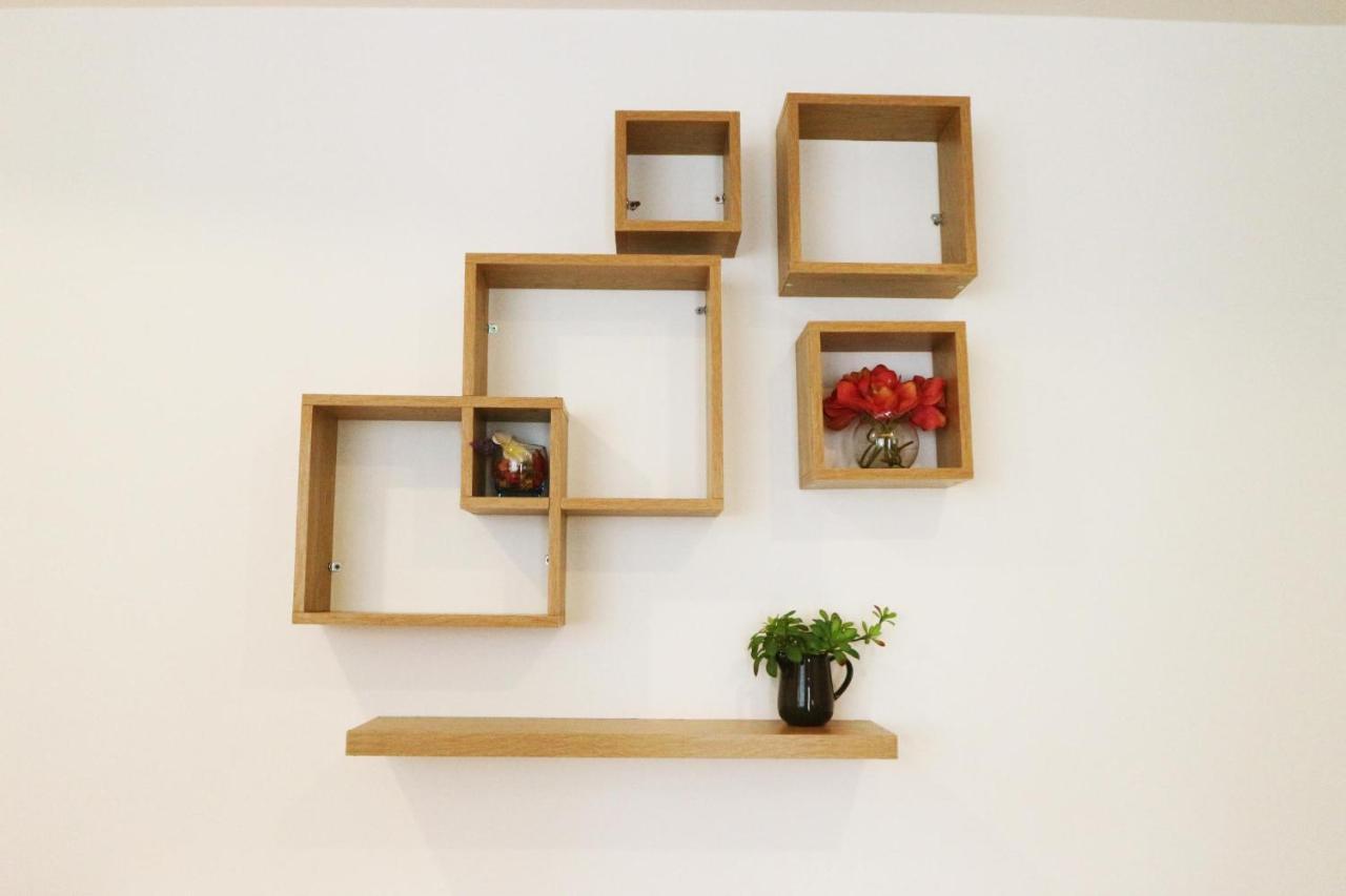 M-H Serviced Apartment Ho Chi Minh-stad Buitenkant foto